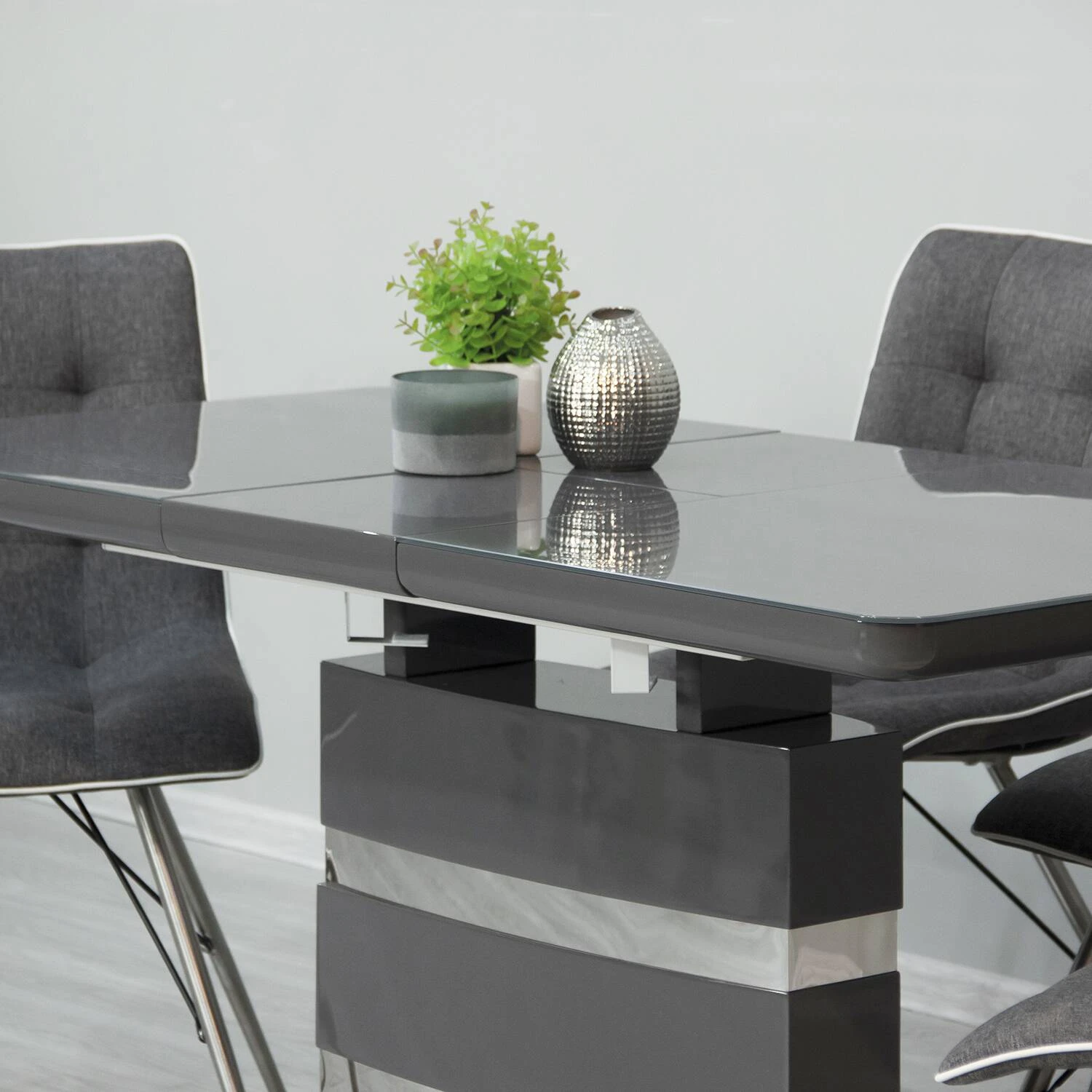 Стіл обідній розкладний DT-115 Montana dark grey gloss 120-160x80x76