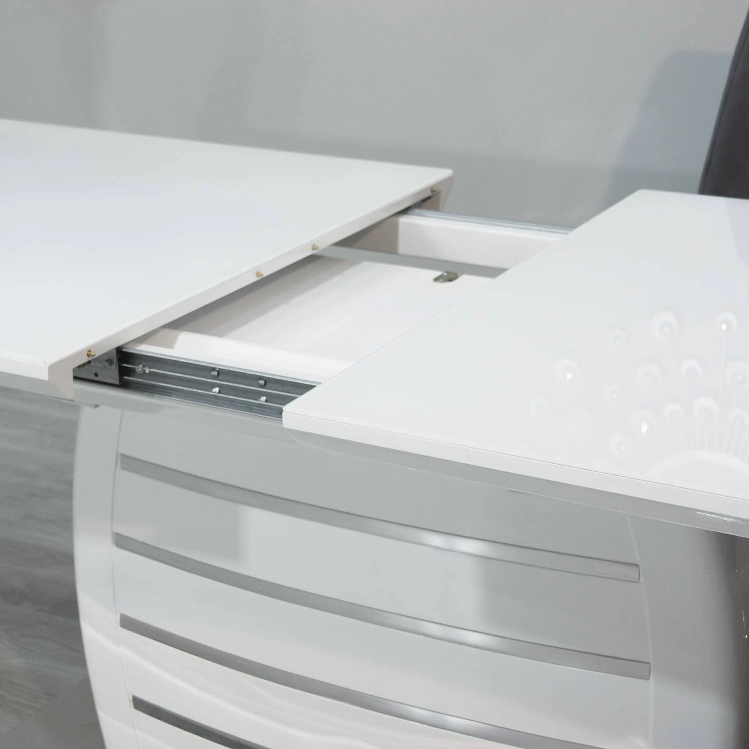 Стіл обідній розкладний DT-502 Alaska white gloss 180-240x90x76