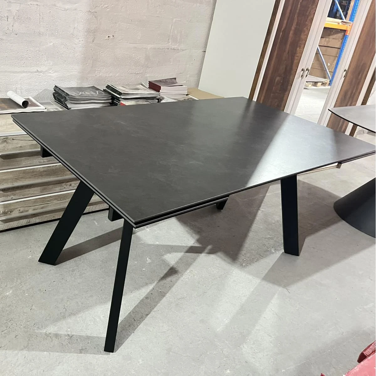 Стіл обідній розкладний T7545C-1624 Denver Ceramic vick dark grey matt 160-240x90x76
