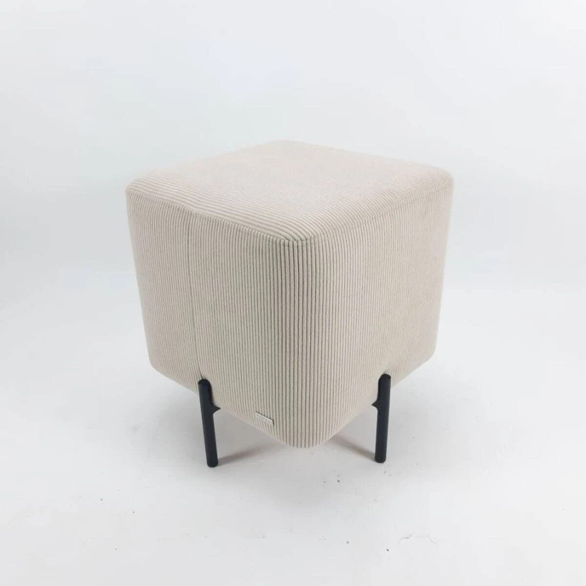 Пуф Adventerio Cooper 42x45 см