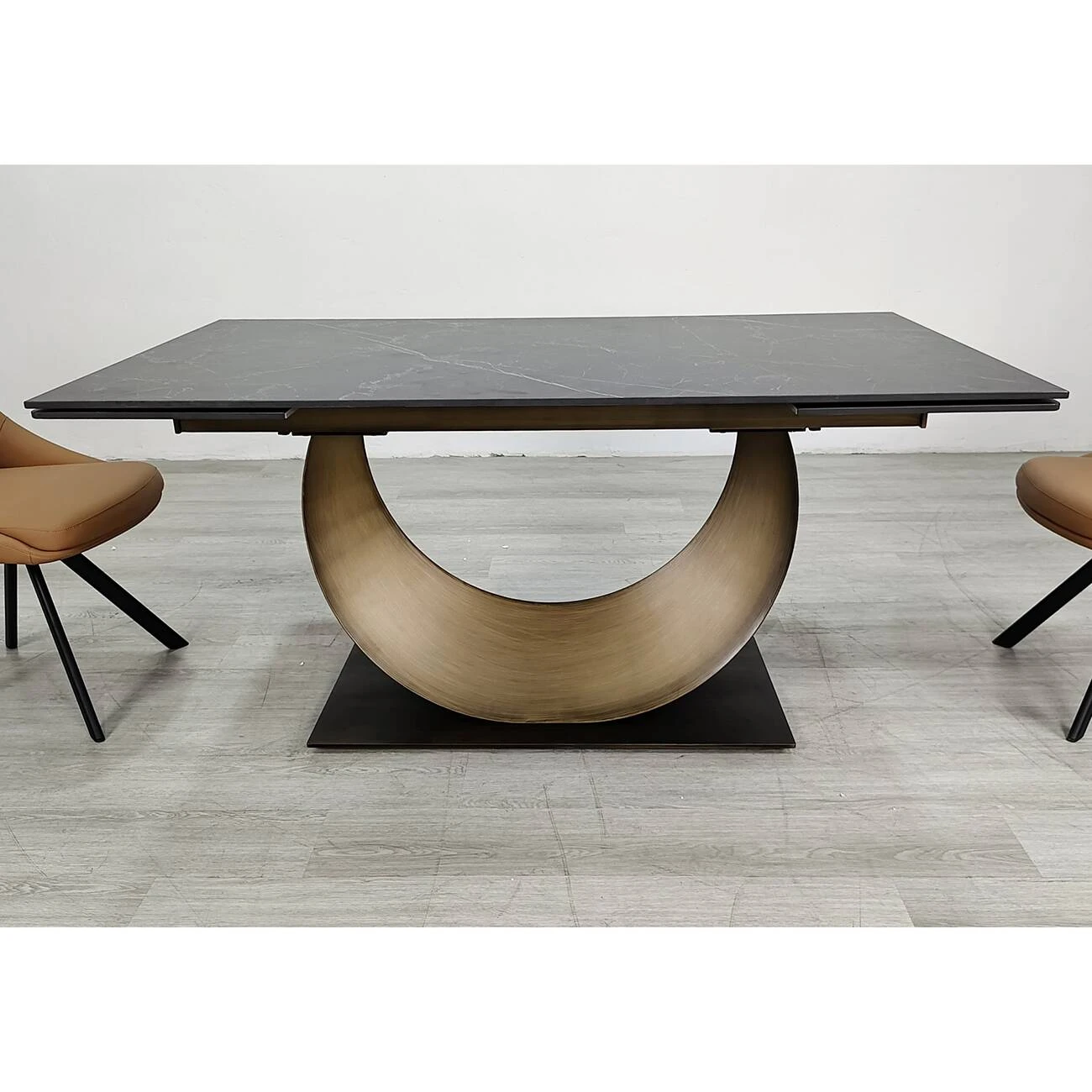 Стіл обідній розкладний Amelia Ceramic 160-240x90x75 чорний матовий/бронзовий (кераміка+метал)