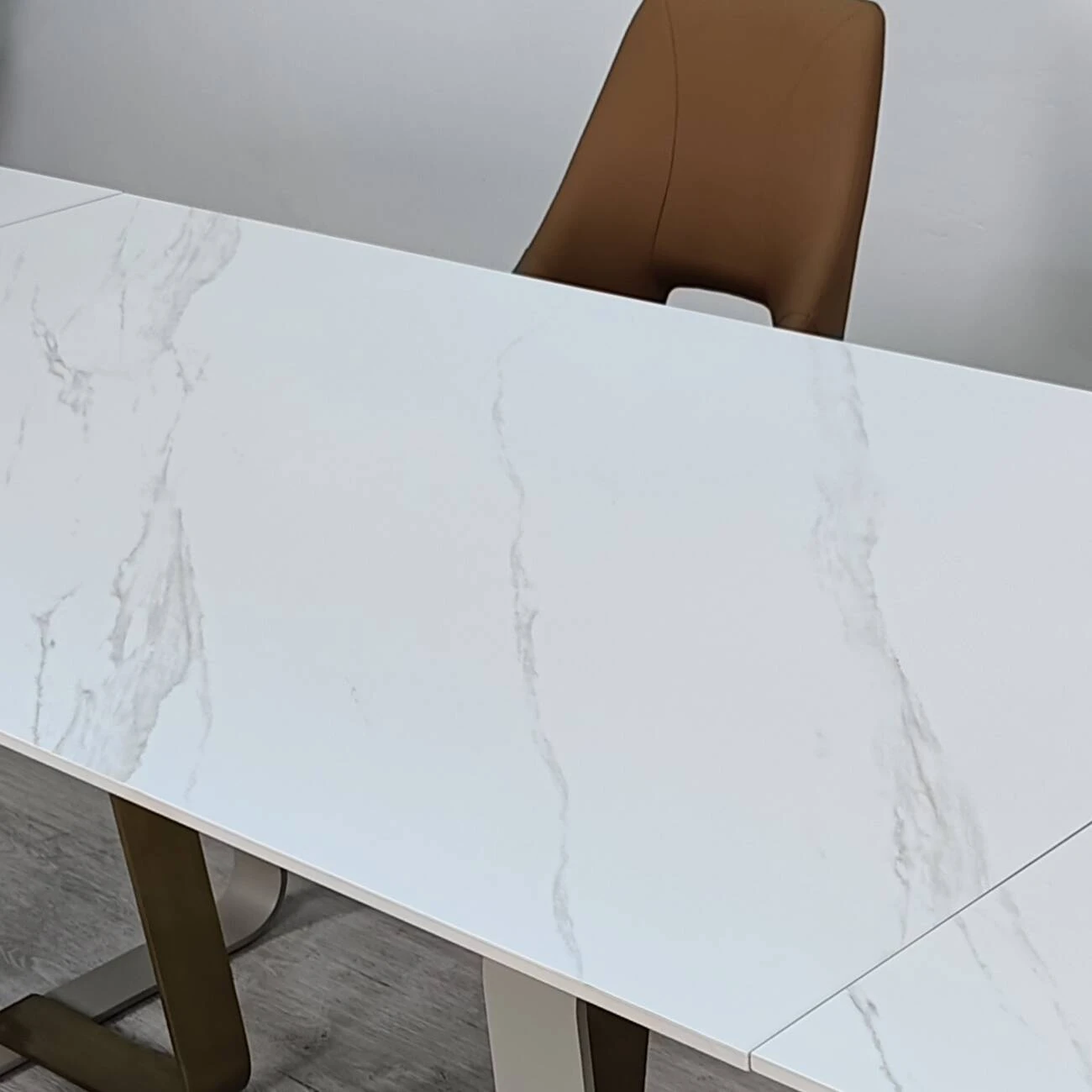 Стіл обідній розкладний Bianco Luxe Ceramic 160-240x90x75 білий матовий/білий+золото (кераміка+метал)