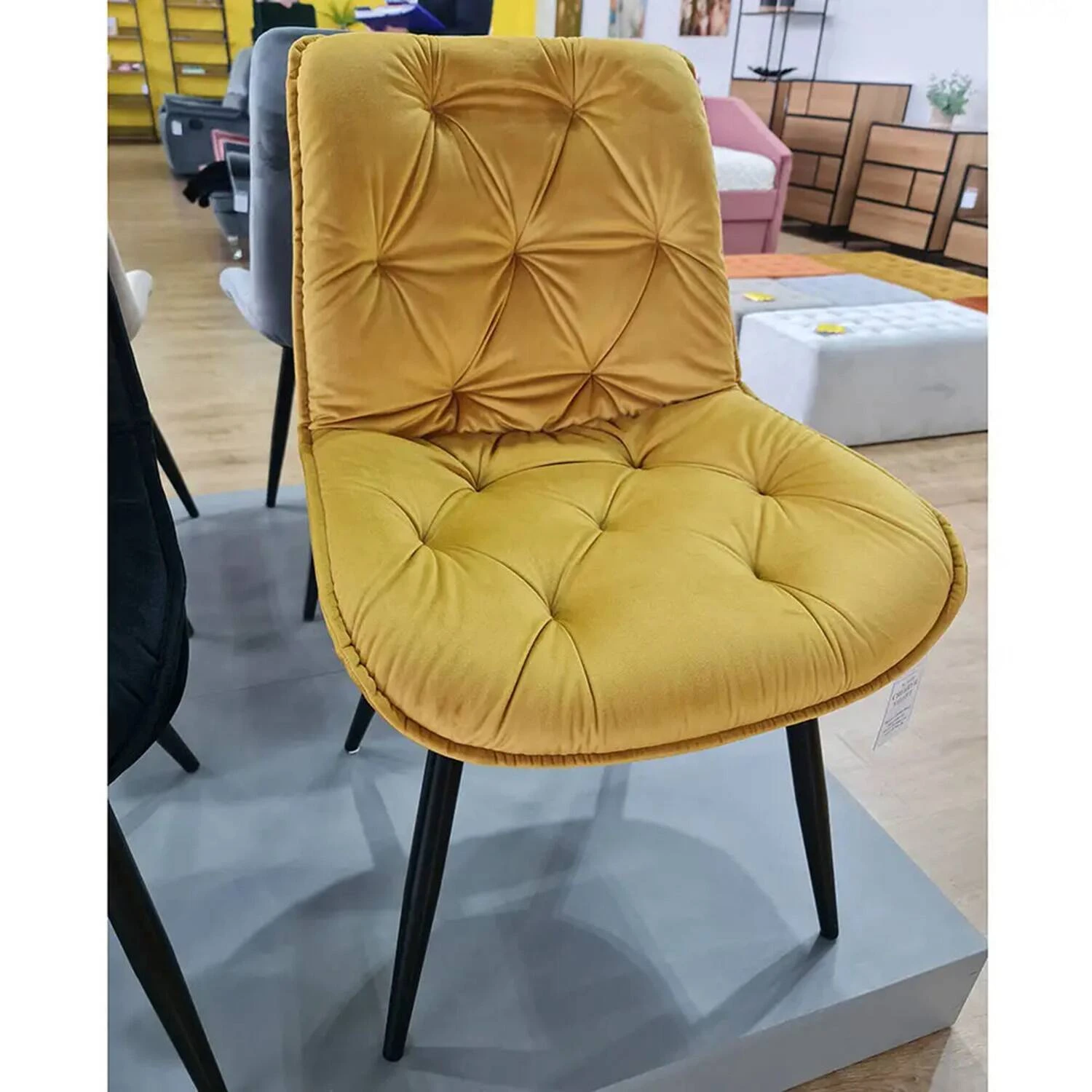 Стілець обідній Signal Cherry II Velvet чорний метал/карі bl.68 оксамит
