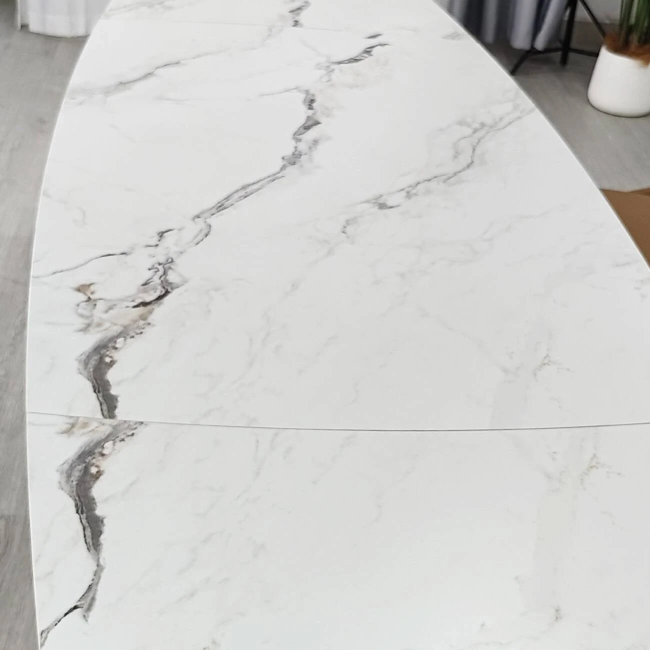 Стіл обідній розкладний Edmund Ceramic 160-240x90x75 білий матовий/чорний (кераміка+метал)