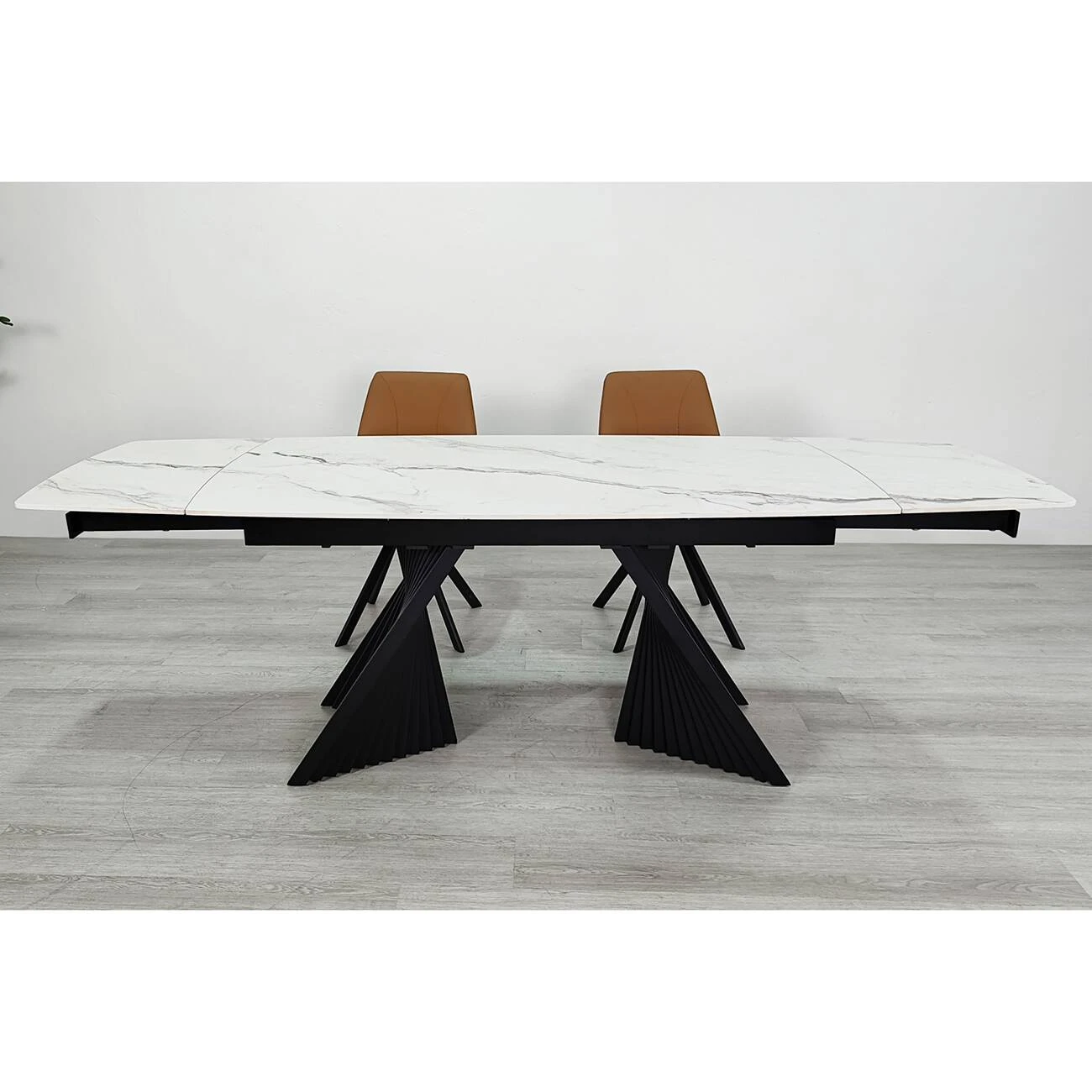 Стіл обідній розкладний Edmund Ceramic 160-240x90x75 білий матовий/чорний (кераміка+метал)