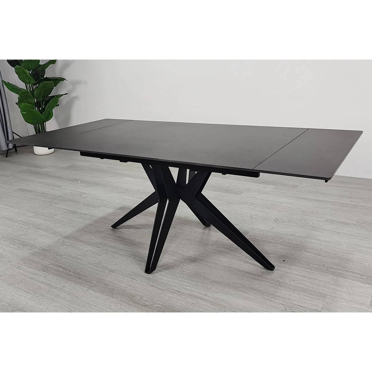 Стіл обідній розкладний Vincent Ceramic 140-200x90x75 графіт матовий/чорний (кераміка+метал)